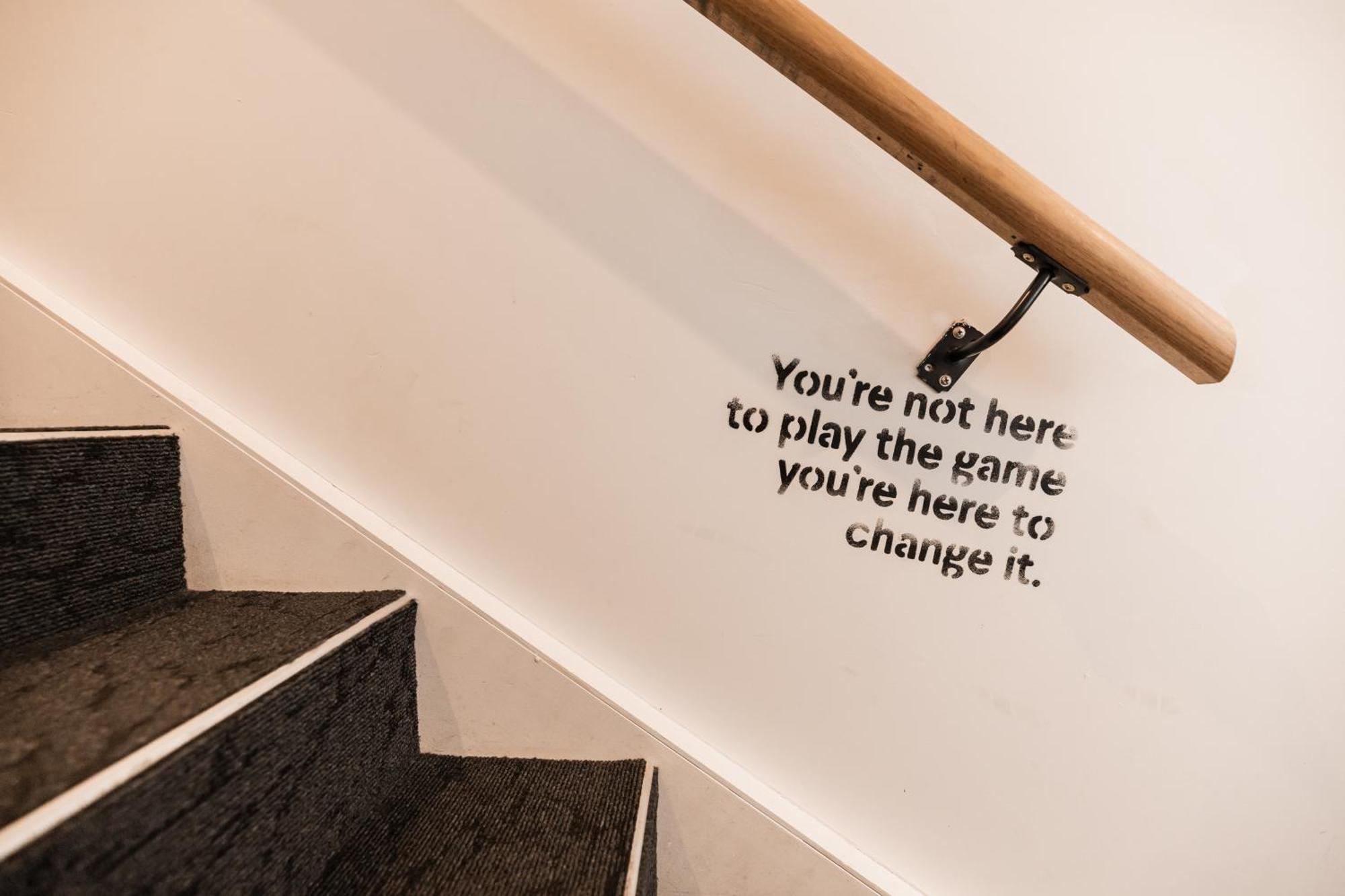 Change Overnight Launceston Esterno foto